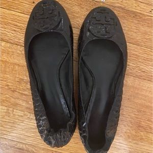 Tory Burch Flats - black crocodile; 7W